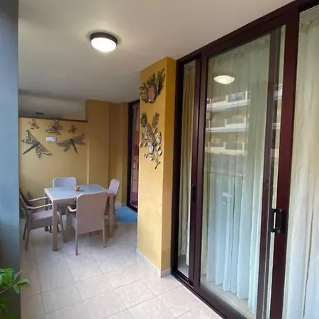 Olivia Sunset Apartment *